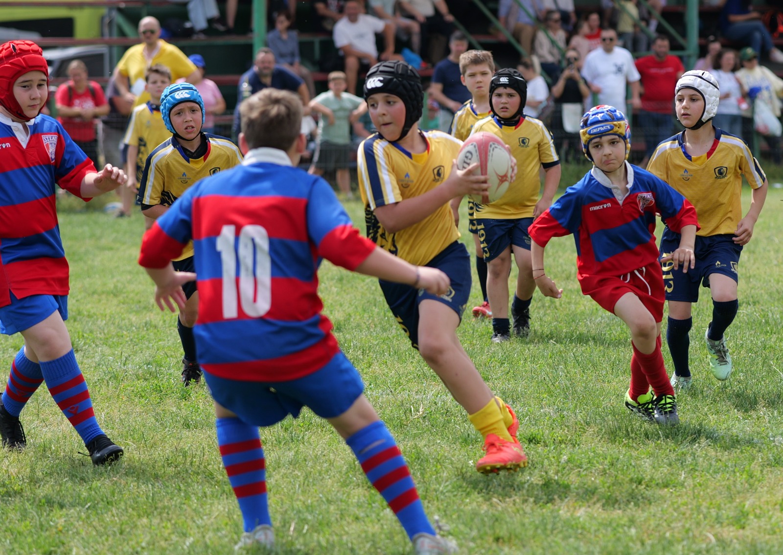 Rugby pentru Copii – Dezvoltare Fizică și Emoțională